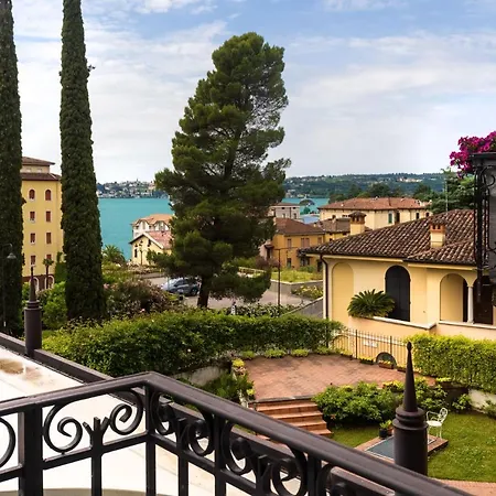 Gardone Palace Hotel Gardone Riviera Exterior foto