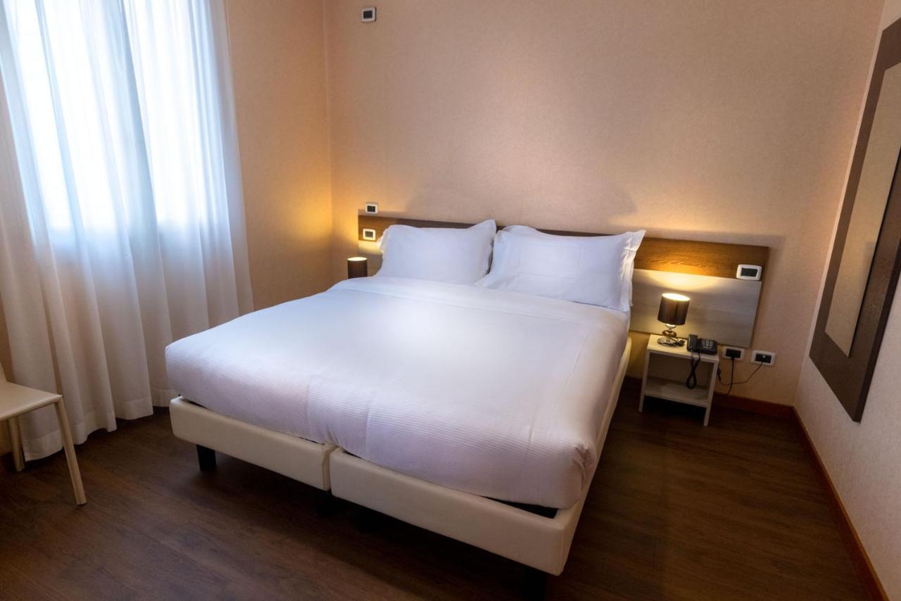 Gardone Palace Hotel
