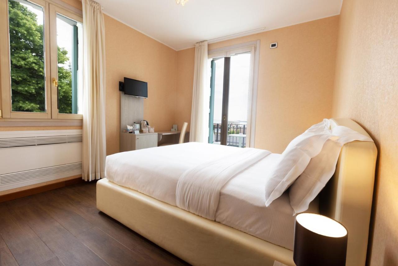 Hotel Gardone Palace