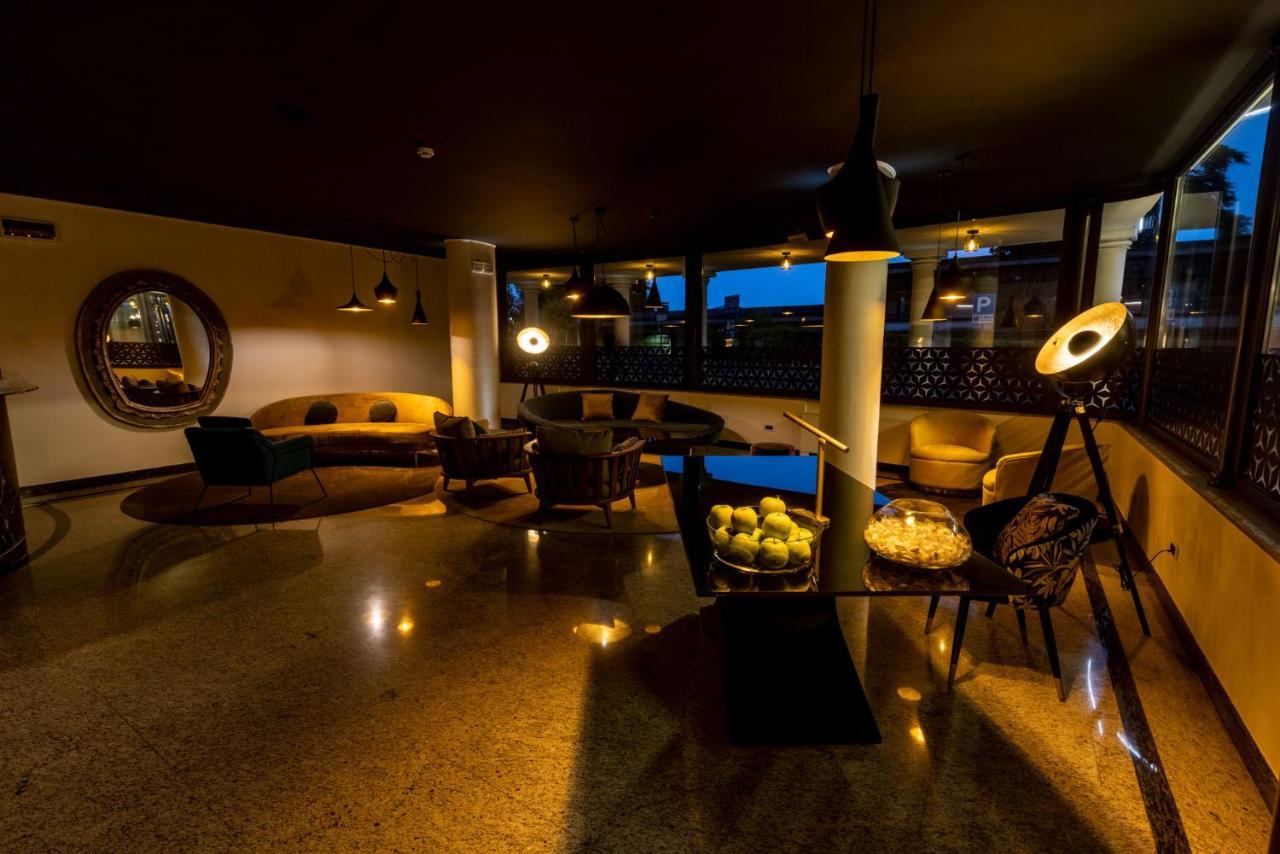Hotel Gardone Palace