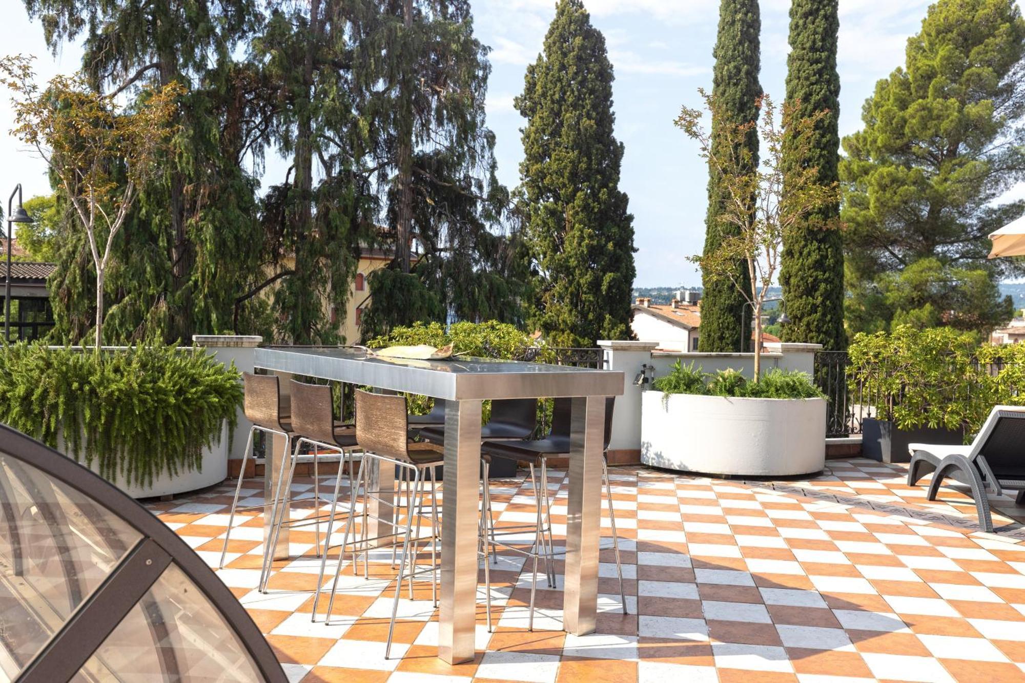 Gardone Palace Hotel